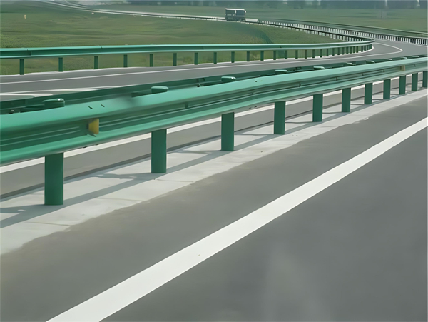 漳州高速护栏板守护安全广泛应用于多个行业